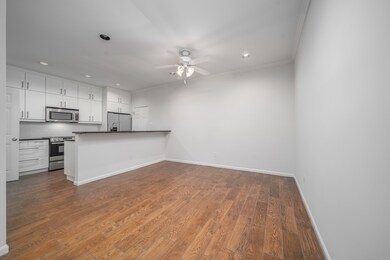 1201 Mcduffie St unit 103, Houston, TX 77019 - photo 4