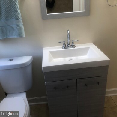 6860 Hawthorne St, Hyattsville, MD 20785 - photo 3