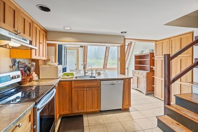 105 Townsend Rd unit B, Shirley, MA 01464 - photo 2