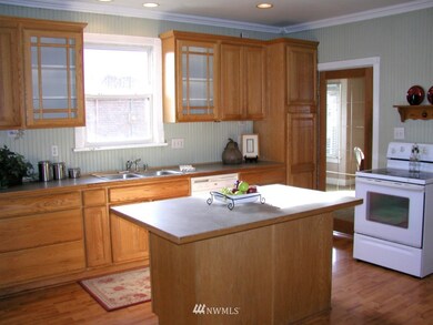 unlisted-address, Everett, WA 98201 - photo 6