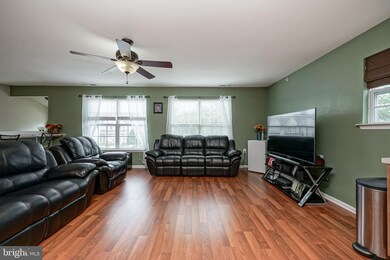 812 Sunflower Way, Mantua, NJ 08051 - photo 4