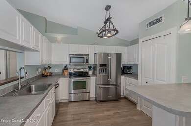 Large Kitchen