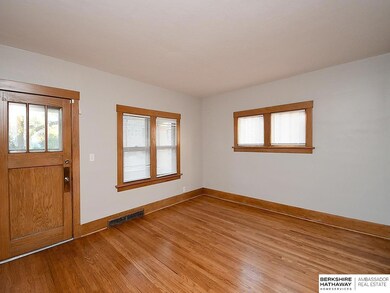 628 N 47th St, Omaha, NE 68132 - photo 5