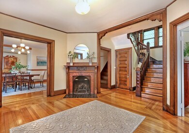 223 Aspinwall Ave, Brookline, MA 02446 - photo 4