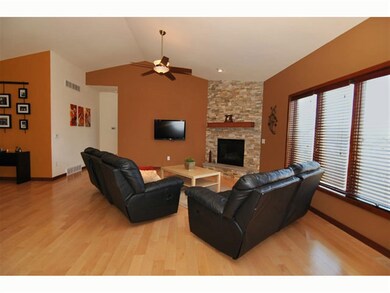 881 Sumac St, Oregon, WI 53575 - photo 7