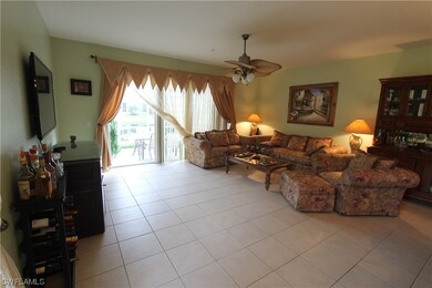 875 Hampton Cir unit 158, Naples, FL 34105 - photo 5
