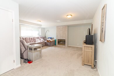 381 Park Ridge Ln unit G, Aurora, IL 60504 - photo 6