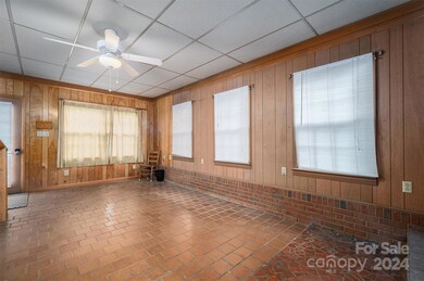 4031 Killian Rd, Lincolnton, NC 28092 - photo 7