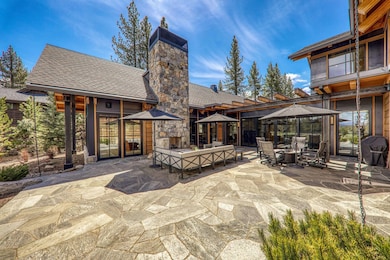 11454 Henness Rd, Truckee, CA 96161 - photo 4