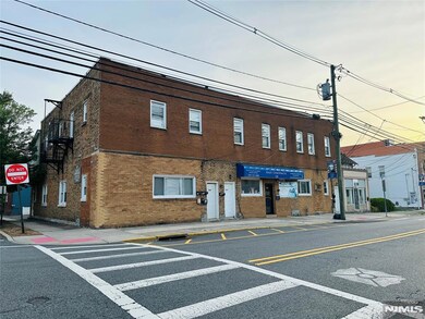 530 Valley Brook Ave unit 2nd Floor, Lyndhurst, NJ 07071 - photo 6