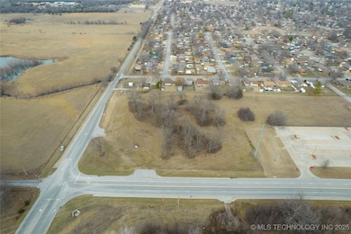 001 W 51st St, Sand Springs, OK 74063 - photo 5