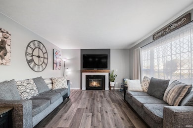 424 Champery Dr, Osceola, IN 46561 - photo 4