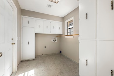 1408 W Callahan Dr, Rogers, AR 72758 - photo 7