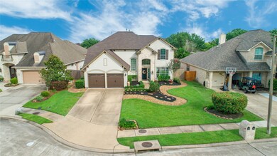 1477 Garden Lakes Dr, Friendswood, TX 77546 - photo 2