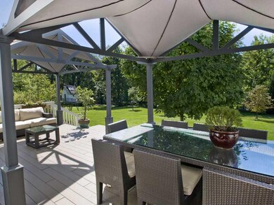 Patio/Deck. Maintenance free materials have been u
