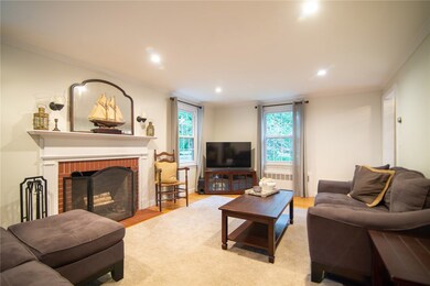 19 Rustwood Dr, Barrington, RI 02806 - photo 4
