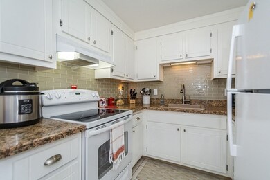 48 N Emerson St unit 10, Wakefield, MA 01880 - photo 7