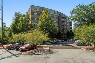 Crescent Park Condominiums unit 202, Woburn, MA 01801 - photo 2