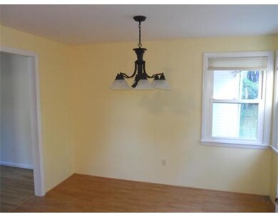 21 Bumble Bee Cir, Shrewsbury, MA 01545 - photo 3