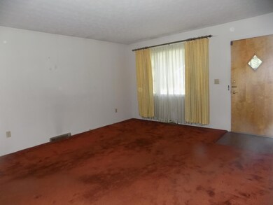 2100 Sale Rd, Columbus, OH 43224 - photo 4