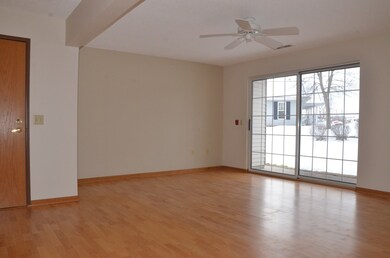 973 Park St unit 102, Oregon, WI 53575 - photo 4