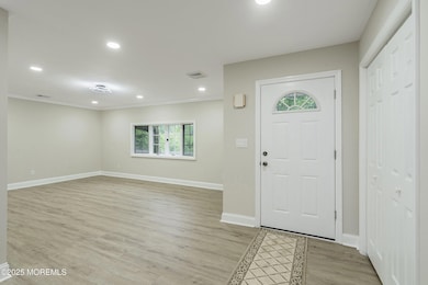 03-Foyer and Living