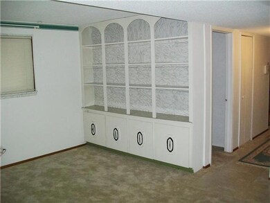 2271 Edmonton Rd, Columbus, OH 43229 - photo 2