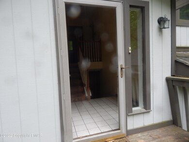 803 Cottonwood Dr, Lords Valley, PA 18428 - photo 4