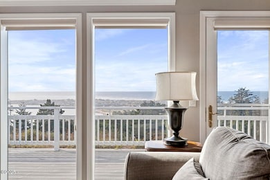 990 NW Highland Cir, Waldport, OR 97394 - photo 6