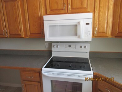 8429 Spicewood Dr, Jacksonville, FL 32216 - photo 6