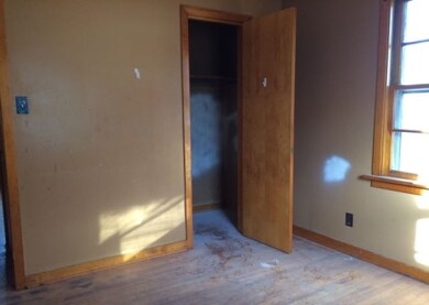 2048 Prairie St, Elkhart, IN 46516 - photo 5