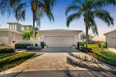 2492 Kensington Greens Dr unit 2492, Sun City Center, FL 33573 - photo 3