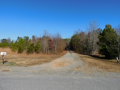 3155 Green Valley Rd, Clover, VA 24534 - photo 3