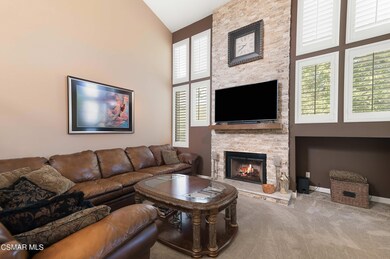 687 Lariate Ln Simi Valley-7