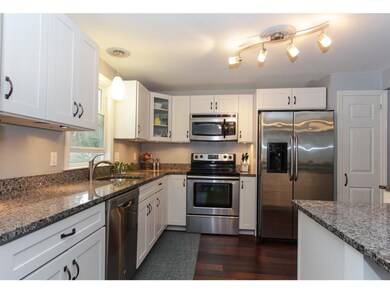 149 Litchfield Rd, Londonderry, NH 03053 - photo 5