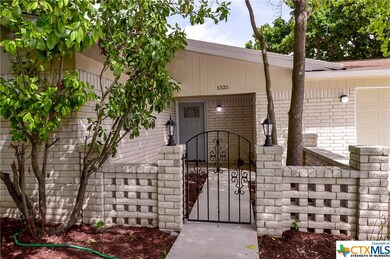 1325 Fieldcrest, New Braunfels, TX 78130 - photo 2