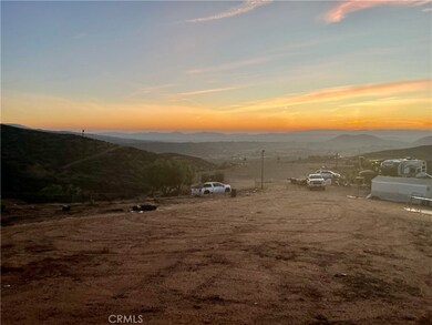 41130 Voyager Rd, Hemet, CA 92544 - photo 5
