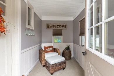 16 Wakefield Ave, Wakefield, MA 01880 - photo 4