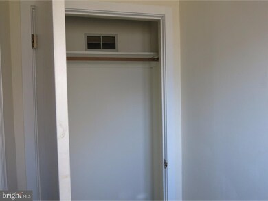 420 Sutherland Rd, Ewing, NJ 08618 - photo 3