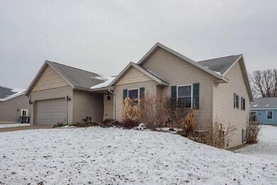 1011 Comstock Court-101