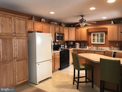 38 Creekside Dr, Millersville, PA 17551 - photo 7