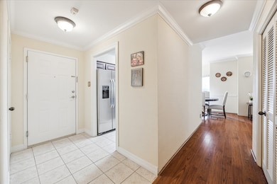 FOYER: