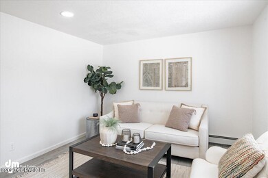 07-Living Room_ELI05106-HDR