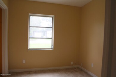 10614 Pine Estates Rd E, Jacksonville, FL 32218 - photo 6