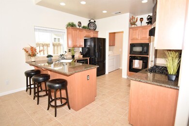 6909 E Fountain Way, Fresno, CA 93727 - photo 6