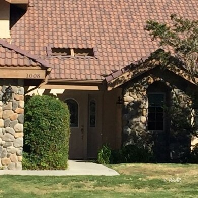 Inviting entry
