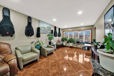 unlisted-address, Chicago, IL 60652 - photo 5