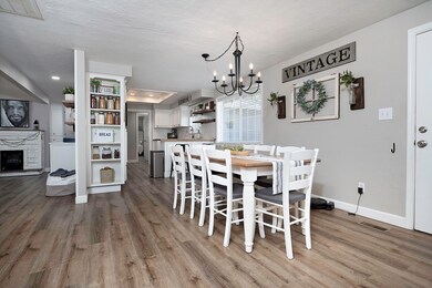 1011 Hermosa Dr, Central Point, OR 97502 - photo 4