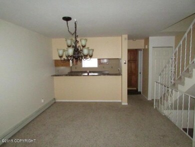 111-155206 Dining Area