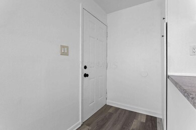499 E Columbus St unit D, Columbus, OH 43206 - photo 4